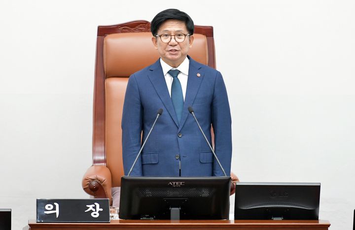 [제주=뉴시스] 김경학 제주도의회 의장이 13일 오후 도의회 본회의장에서 제418회 제1차 정례회 개회사를 하고 있다. (사진=제주도의회 제공) 2023.06.13. photo@newsis.com *재판매 및 DB 금지