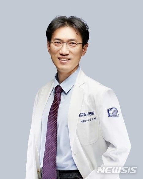 [인천=뉴시스] 장대현 인천성모병원 재활의학과 교수