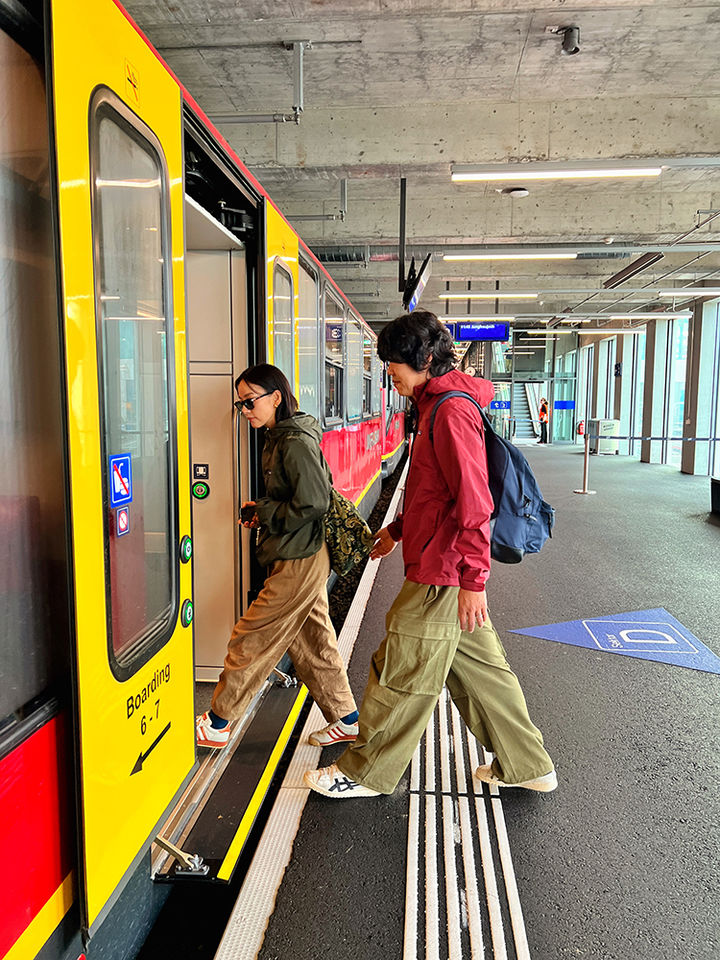 [서울=뉴시스] 가수 이효리, 이상순 부부. (사진=스위스정부관광청 제공) 2023.06.14. photo@newsis.com *재판매 및 DB 금지