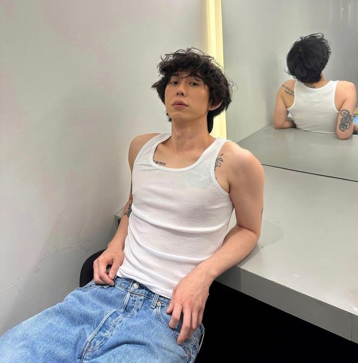 [서울=뉴시스] 힙합 가수 겸 프로듀서 코드 쿤스트가 몸무게 증량 후 달라진 모습을 공개했다. (사진=코드 쿤스트 인스타그램 캡처) 2023.06.15. photo@newsis.com *재판매 및 DB 금지