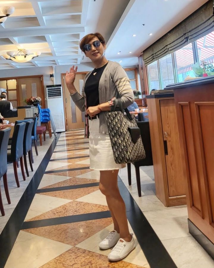 [서울=뉴시스] 개그우먼 임미숙이 16일 근황을 전했다. (사진= 김학래, 임미숙 부부 인스타그램 캡처) 2023.06.16. photo@newsis.com *재판매 및 DB 금지