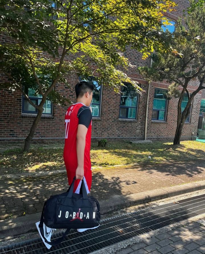 [서울=뉴시스] 배우 정시아가 18일 자신의 인스타그램에 아들의 근황을 공유했다. (사진=정시아 인스타그램 캡처) 2023.06.19. photo@newsis.com *재판매 및 DB 금지