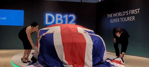 [서울=뉴시스] 강주희 기자 = 영국 스포츠카 브랜드 애스턴마틴이 22일 서울 강남구 전시장에서 기자간담회를 열고 DB시리즈의 신규 모델 'DB12'를 공개했다. 2023.06.22 zooey@newsis.com *재판매 및 DB 금지