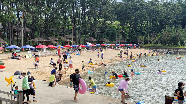 [함평=뉴시스] 전남 함평군 돌머리해수욕장 전경. (사진=함평군 제공) photo@newsis.com *재판매 및 DB 금지