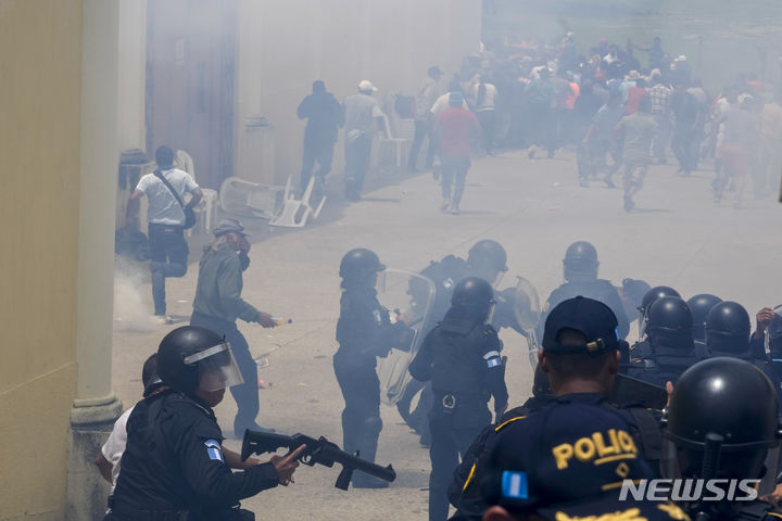 과테말라 대선 혼란, 후보 22명 난립..결선투표 갈 듯