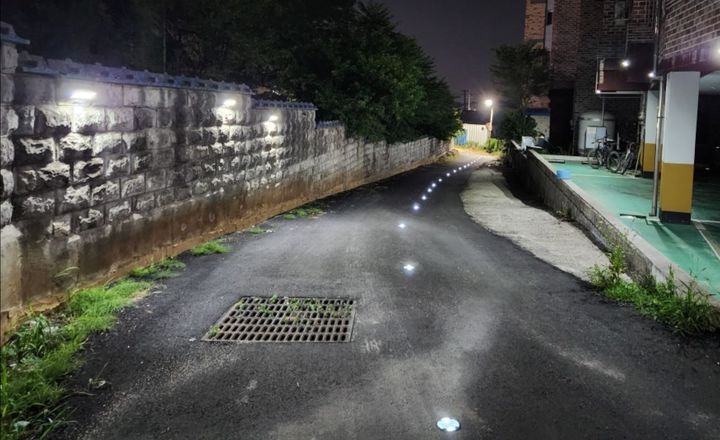 [진천=뉴시스] 덕산중학교 일대 범죄예방 환경 개선사업. (사진=진천경찰서 제공) photo@newsis.com *재판매 및 DB 금지