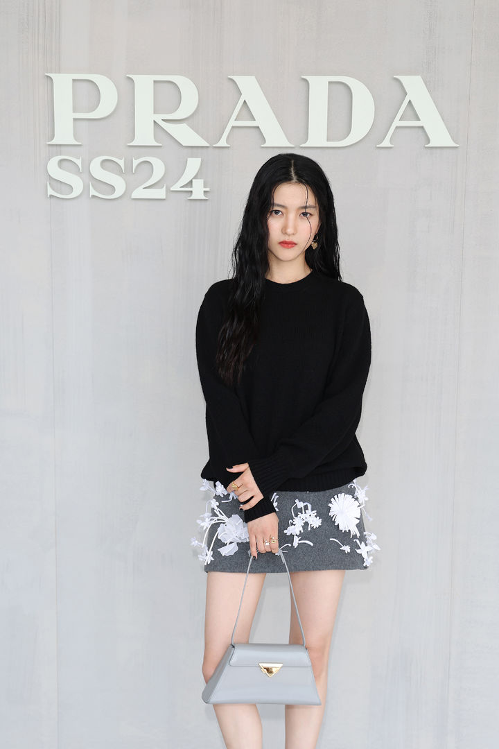 [서울=뉴시스] 배우 김태리. 23.06.27. (사진=프라다 제공) photo@newsis.com *재판매 및 DB 금지