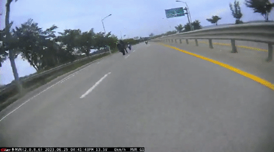 사진 디시인사이드 바이크갤러리 캡처 *재판매 및 DB 금지 *재판매 및 DB 금지