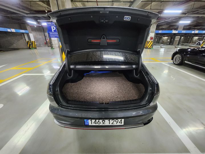 [서울=뉴시스] 유희석 기자 = 디 올 뉴 그랜저 LPG 모델 트렁크 모습. 2023.06.28 photo@newsis.com *재판매 및 DB 금지