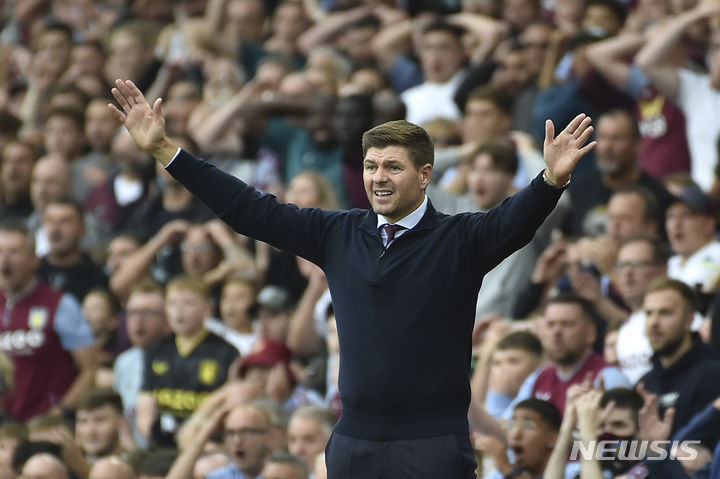 [버밍엄=AP/뉴시스] 스티븐 제라드 감독. 2022.09.03.