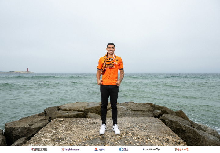 [서울=뉴시스]강원FC 브라질 공격수 야고 영입. 2023.07.09. (사진=강원FC 제공) *재판매 및 DB 금지