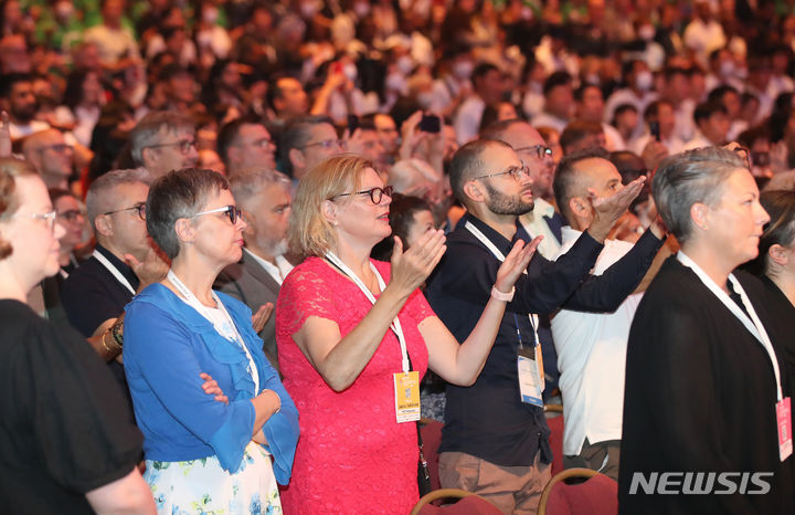 [서귀포=뉴시스] 우장호 기자 = 11일 오후 제주 서귀포시 제주국제컨벤션센터에서 제19회 세계농아인대회 개회식이 열리고 있다. 2023.07.11. woo1223@newsis.com