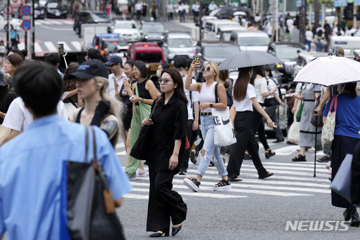 10월 일본 실업률 2.5%·0.1%P 개선…"1인당 일자리 1.30개"