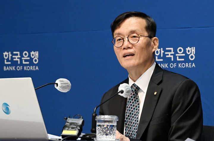 [서울=뉴시스] 사진공동취재단 = 이창용 한국은행 총재가 13일 서울 중구 한국은행에서 7월 금융통화위원회 관련 기자간담회를 하고 있다. 2023.07.13. photo@newsis.com *재판매 및 DB 금지