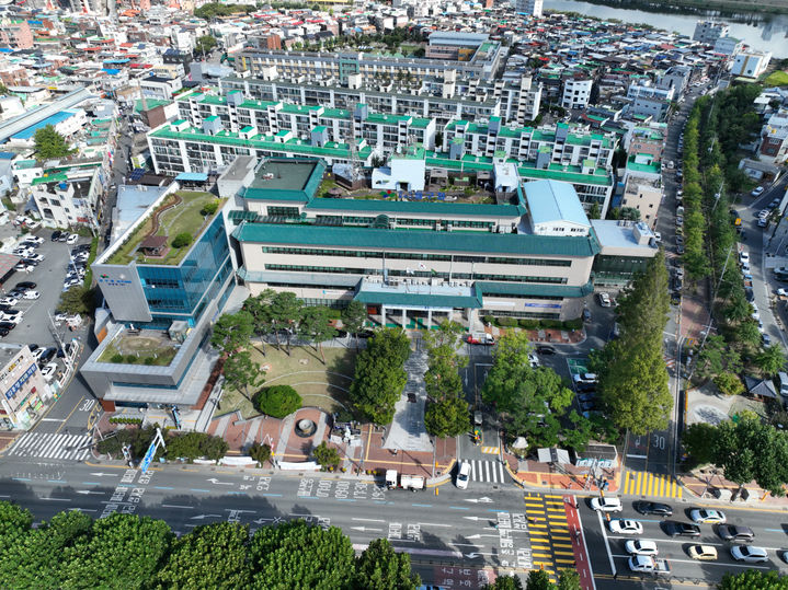 [대구=뉴시스] 대구시 동구청 전경. (사진 = 대구시 동구 제공) 2023.07.18. photo@newsis.com  *재판매 및 DB 금지