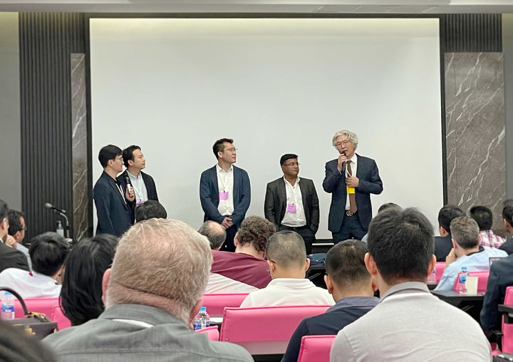 대전우리병원 박철웅원장이 최근 태국 방콕에서 열린 북미척추학회 국제연례회의에 초청돼 수술 시연 및 강연을 했다.(사진=대전우리병원 제공) *재판매 및 DB 금지