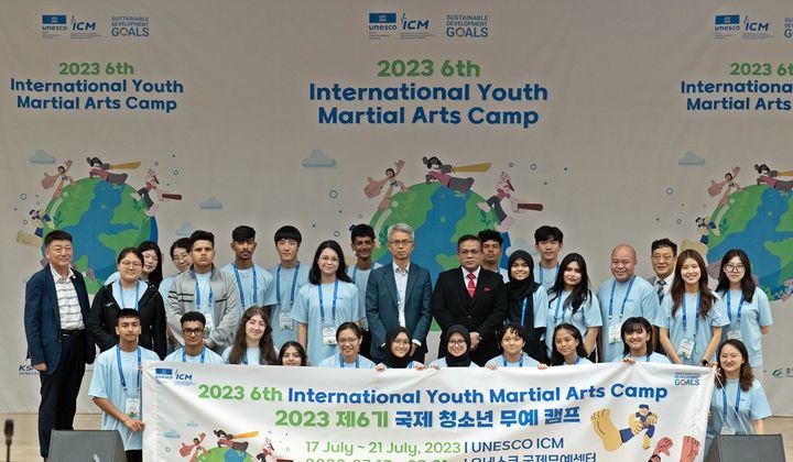 국제청소년 무예 캠프에 참가한 8개국 청소년들. (사진=유네스코 국제무예센터 제공) *재판매 및 DB 금지