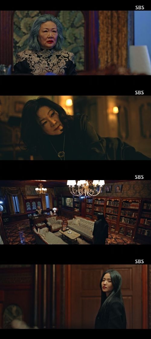 [서울=뉴시스] 김해숙, 김태리. 2023.07.23.(사진 = SBS TV '악귀' 10회 캡처 제공) photo@newsis.com*재판매 및 DB 금지