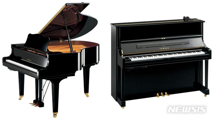 [서울=뉴시스] 야마하뮤직코리아는 하이브리드 피아노 신모델을 출시한다고 24일 밝혔다. 사일런트 피아노(왼쪽)와 트랜스 어쿠스틱 피아노. (사진=야마하뮤직코리아 제공) 2023.07.24. photo@newsis.com