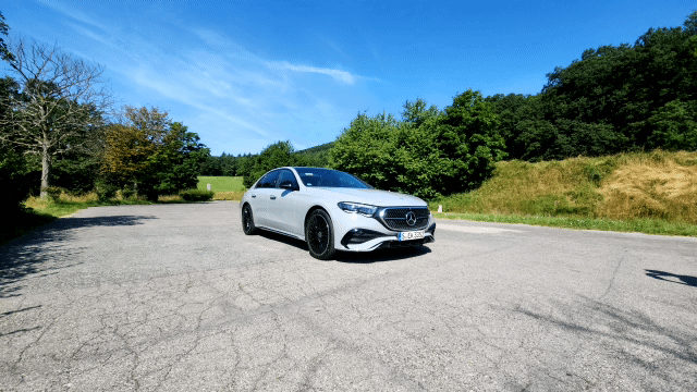 [빈=뉴시스] 유희석 기자 = 메르세데스-벤츠 신형 E클래스 'E200 4MATIC AMG 라인'. 2023.07.25 photo@newsis.com *재판매 및 DB 금지