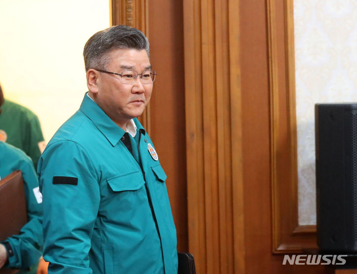 [서울=뉴시스] 배훈식 기자 = 유병호 감사원 사무총장이 25일 오전 서울 종로구 정부서울청사에서 열린 국무회의에 참석하고 있다. 2023.07.25. dahora83@newsis.com