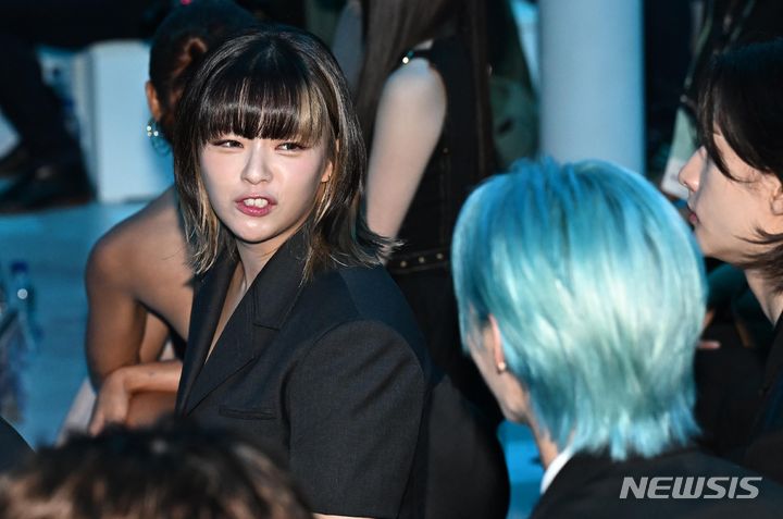 [서울=뉴시스] 김선웅 기자 = 트와이스 정연이 26일 서울 강남구 코엑스에서 열린 갤럭시 언팩 2023 참석하고 있다. (공동취재사진) 2023.07.26. photo@newsis.com