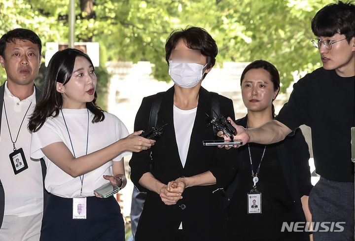 [서울=뉴시스] 고위공직자범죄수사처(공수처) '1호 인지 수사' 사건인 고위 경찰 뇌물수수 사건의 뇌물 공여 혐의 사업가가 최근 석방됐는데, 이 과정에서 공수처 측이 법원의 보석 심문 일정을 놓치는 황당한 실책을 범한 것으로 파악됐다. 사진은 경찰 고위 간부 김모씨. (사진=뉴시스DB). 2026.06.10. photo@newsis.com