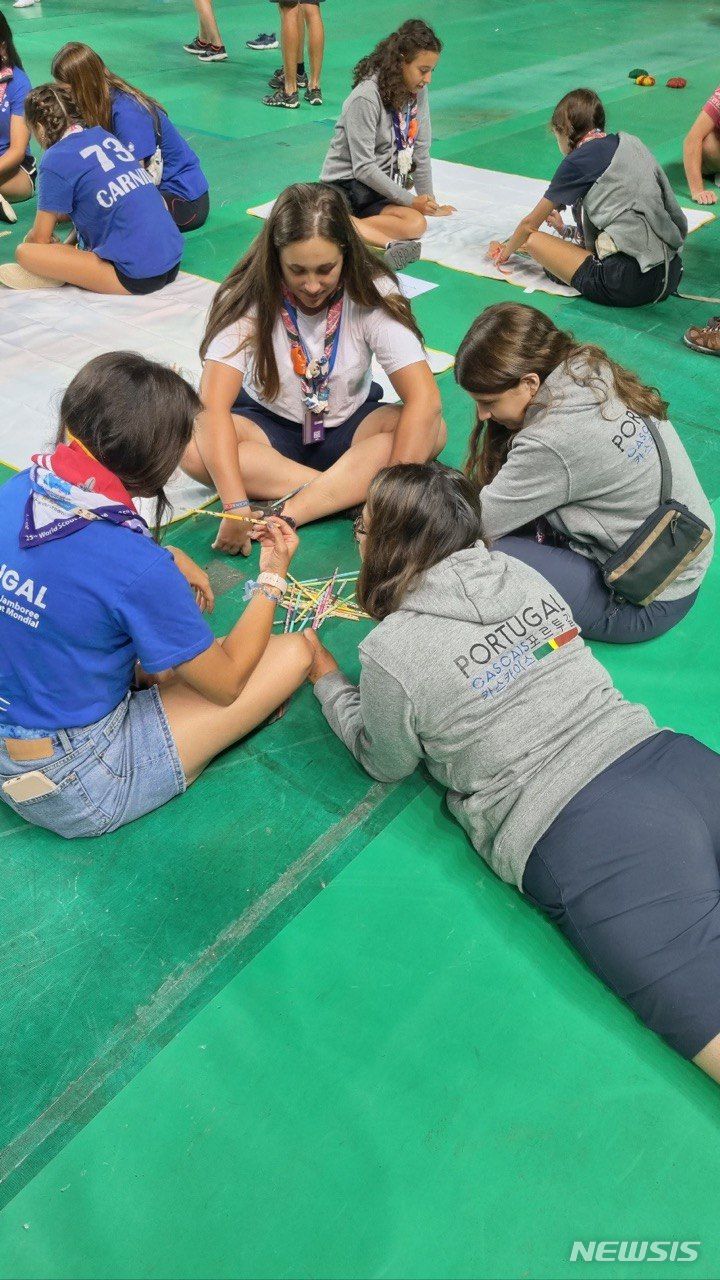 [전주=뉴시스]윤난슬 기자 = 전북 전주시는 10일 제6호 태풍 '카눈'이 강한 비바람을 몰고 한반도로 북상함에 따라 예정했던 잼버리 대원들의 야외 프로그램을 모두 취소했다고 밝혔다.(사진=전주시 제공)