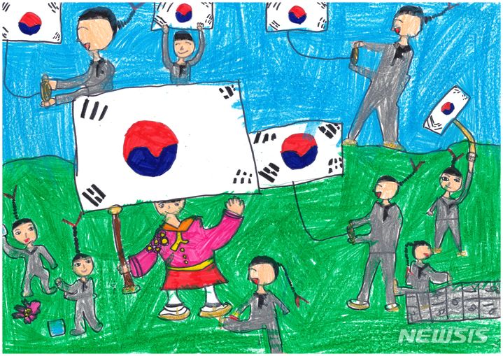 [제주=뉴시스] 오영재 기자 = '2023 제주 어린이 태극기 그리기 대회'에서 최우수상을 받은 마야유치원 고예린 어린이의 작품. (사진=제주항일기념관 제공) 2023.08.15. photo@newsis.com&nbsp; 