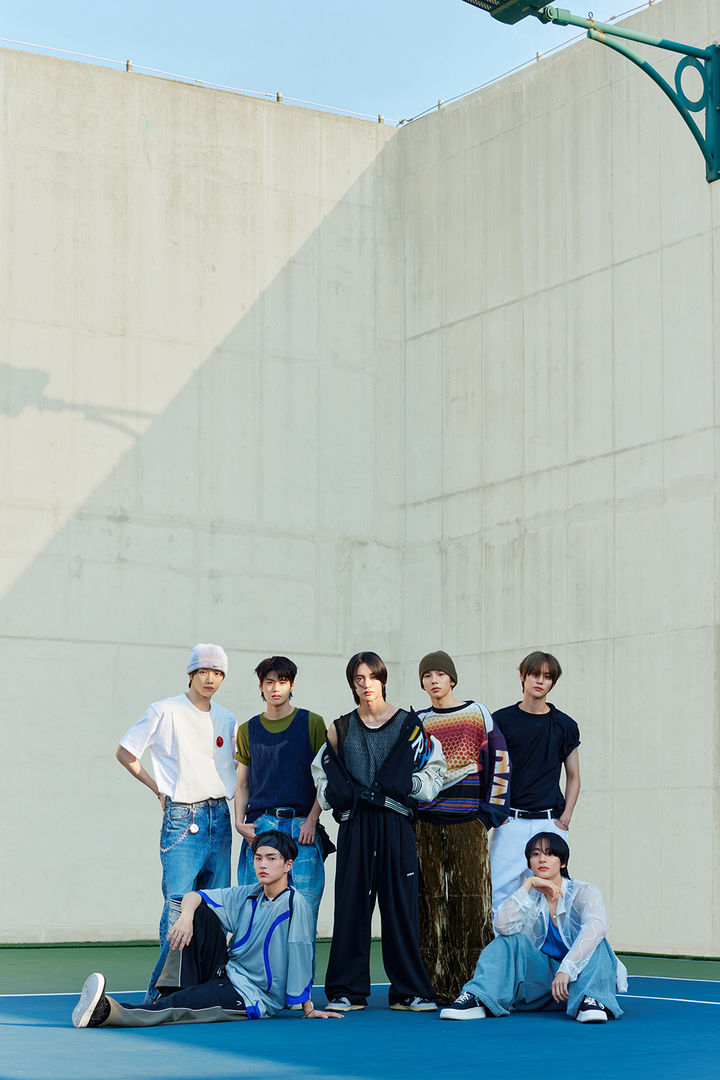 [서울=뉴시스] 신인 보이그룹 '라이즈'의 프롤로그 싱글 'Memories'. (사진= SM엔터테인먼트 제공) 2023.08.21. photo@newsis.com *재판매 및 DB 금지