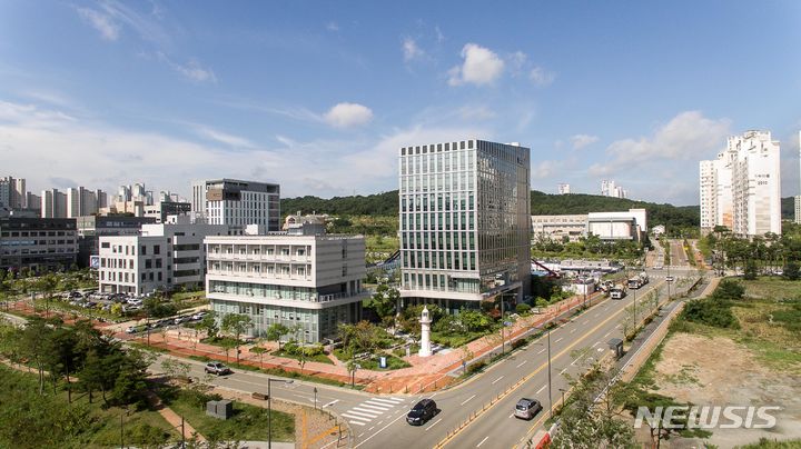 [서울=뉴시스] 한국해양교통안전공단(KOMSA) 본사 전경.