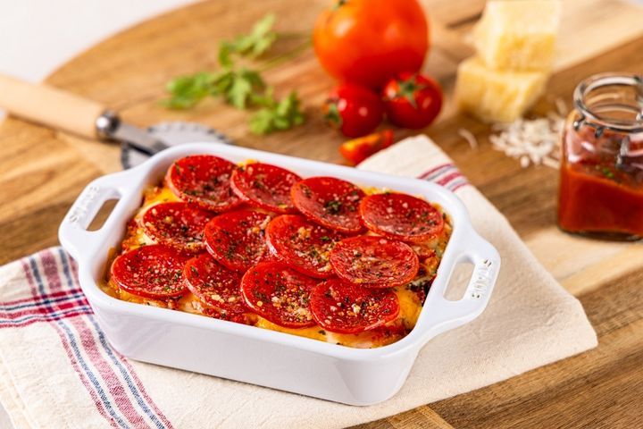 빕스 이스타항공 전용 '떠먹는 페퍼로니 피자' 기내식 메뉴.(사진=CJ푸드빌 제공)