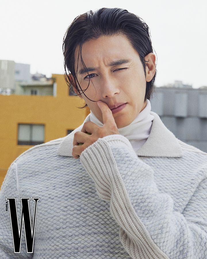 [서울=뉴시스] 배우 고수. (사진= 더블유 코리아 제공) 2023.08.28. photo@newsis.com *재판매 및 DB 금지