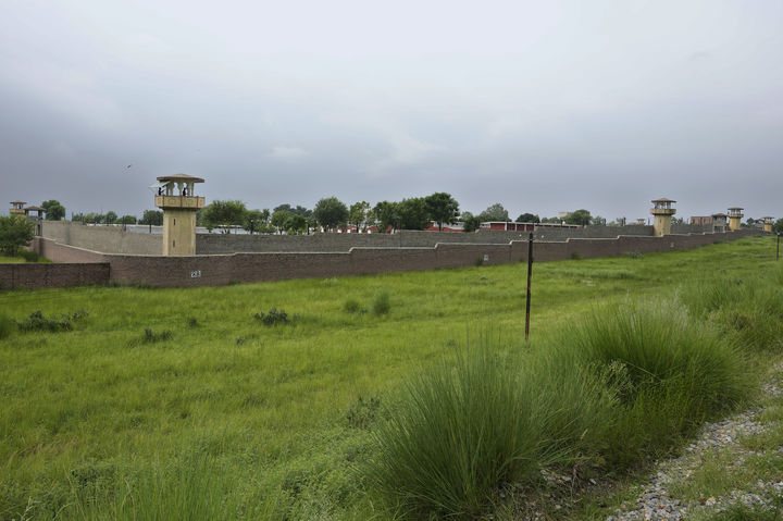 [테네시주=AP/뉴시스] 미국 테네시주에 있는 한 교도소에서 여성 수감자가 의료진의 도움 없이 홀로 아이를 출산했다고 지난달 31일(현지시간) 미국 워싱턴포스트가 보도했다. 사진은 파키스탄의 한 교도소로 기사 본문과는 무관. 2023.09.01. *재판매 및 DB 금지