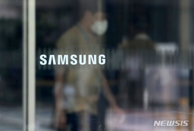  *재판매 및 DB 금지