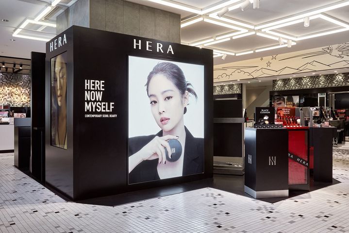일본 시장 공식 진출_도쿄 시부야 스크램블 스퀘어 팝업스토어(사진=아모레퍼시픽 제공) *재판매 및 DB 금지