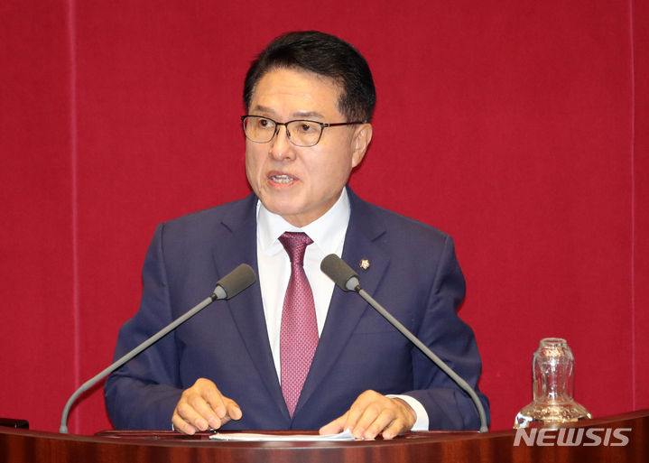 정운천 국민의힘 의원. [서울=뉴시스] 고범준 기자 = 정운천 국민의힘 의원이 지난 9월7일 오후 서울 여의도 국회 본회의장에서 열린 제410회국회(정기회) 제4차 본회의 경제 분야 대정부 질문에서 발언하고 있다. 2023.09.07. bjko@newsis.com