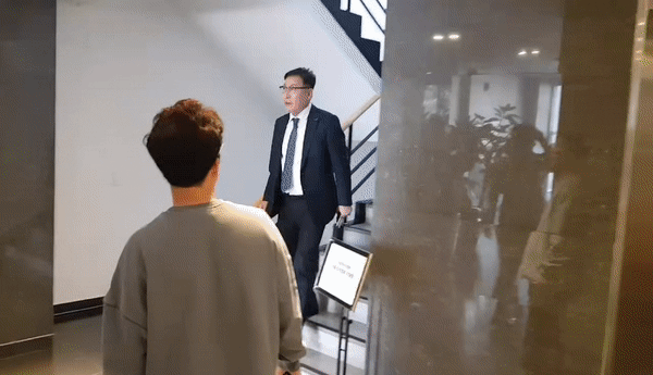 [서울=뉴시스] 주동일 기자 = 8일 서울 서초구 방배동 '한국식품산업협회'에서 열린 농식품부 차관 주재 물가 안정 간담회에 외식기업 관계자들이 참석했다. 2023.09.08. *재판매 및 DB 금지