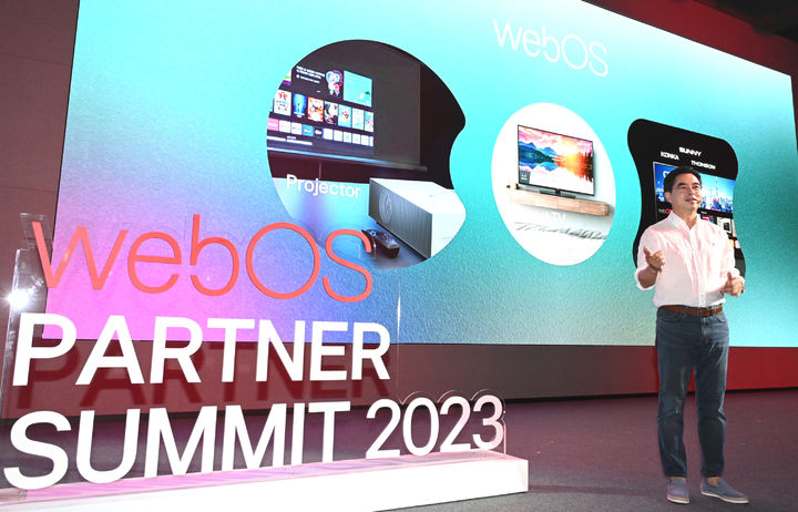 [서울=뉴시스]서울 마곡 LG사이언스파크에서 열린 webOS 파트너 서밋(Partner Summit) 2023에서 박형세 HE사업본부장이 미디어&엔터테인먼트 플랫폼 기업으로의 전환을 강조하며 기조연설을 하고 있다. (사진=LG전자) 2023.09.19. photo@newsis.com  *재판매 및 DB 금지