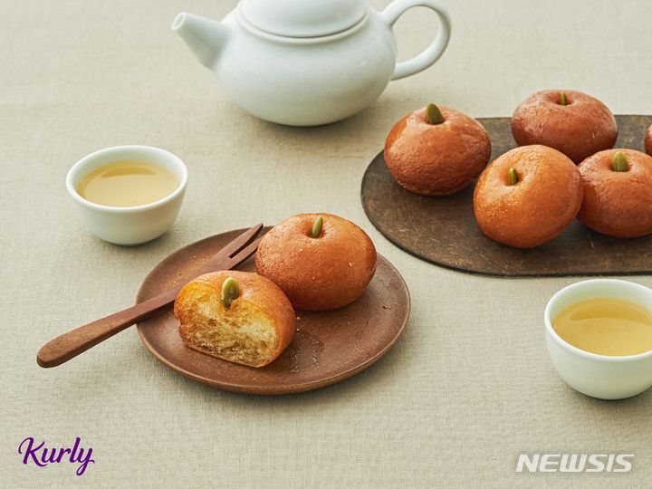 [서울=뉴시스]리테일 테크 기업 컬리는 올 추석 인기 선물 키워드로 '할매니얼'과 '감성샷'이 인기를 끌고 있다고 19일 밝혔다.2023.09.19.(사진=컬리 제공)photo@newsis.com