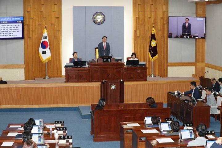 [울산=뉴시스]19일 울산 남구의회 본회의장에서 제254회 임시회 2차 본회의가 진행되고 있다. (사진=울산 남구의회 제공) 2023.09.19. photo@newsis.com *재판매 및 DB 금지