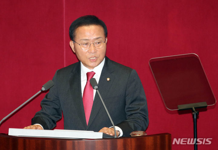 교섭단체 대표연설 하는 윤재옥 국민의힘 원내대표.&nbsp; [서울=뉴시스] 고범준 기자 = 윤재옥 국민의힘 원내대표가 20일 오전 서울 여의도 국회 본회의장에서 열린 제410회국회(정기회) 제7차 본회의에서 교섭단체 대표연설을 하고 있다. 2023.09.20. bjko@newsis.com