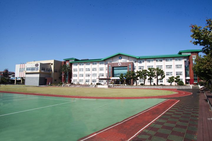 [제주=뉴시스] 제주여자상업고등학교 전경. (사진=제주여상총동창회 제공) *재판매 및 DB 금지
