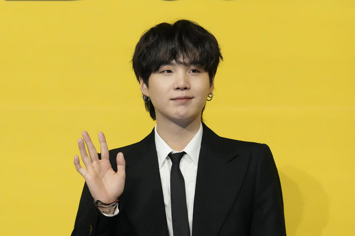 [서울=AP/뉴시스] 방탄소년단 슈가