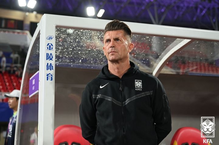 [서울=뉴시스]여자축구대표팀 벨 감독. (사진=대한축구협회 제공)