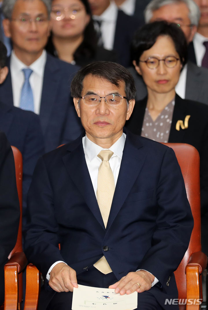 [서울=뉴시스] 김명년 기자 = 노태악 대법관이 22일 오전 서울 서초구 대법원에서 열린 김명수 대법원장 퇴임식에 참석해 있다. 2023.09.22. kmn@newsis.com