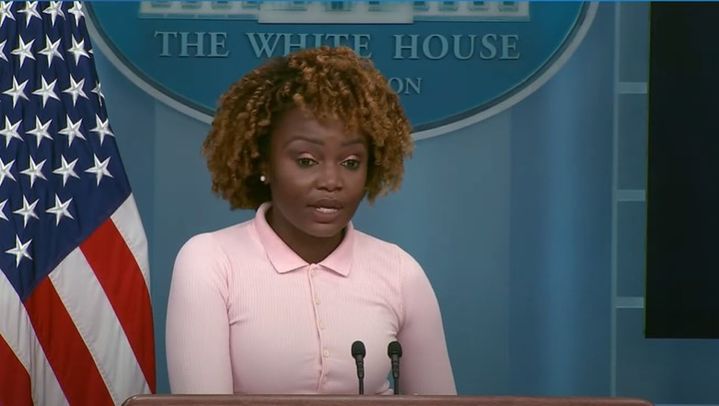 [워싱턴=뉴시스]커린 잔피에어 미국 백악관 대변인이 25일(현지시간) 정례브리핑에서 기자들의 질문에 답하고 있다. (사진=백악관 영상 캡쳐). 2023.09.26&nbsp; *재판매 및 DB 금지