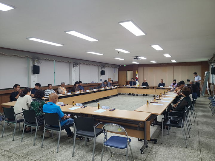 서천군 판교면 도토리묵 축제 추진위원회가 내달 13일 축제 개최를 앞두고 회의를 갖고 있다. 2023. 09. 27 서천군 *재판매 및 DB 금지