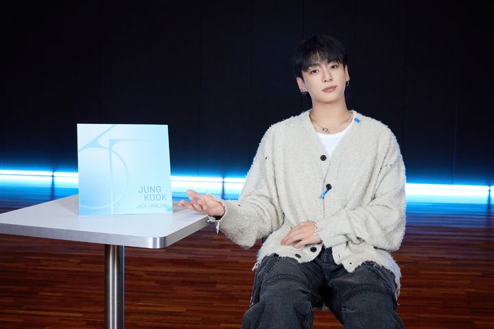 [서울=뉴시스] 글로벌 슈퍼 그룹 '방탄소년단'(BTS) 멤버인 팝스타 정국이 29일 전 세계 음원 플랫폼에 두 번째 솔로 싱글 '3D'(feat. Jack Harlow)를 발매한다. (사진=빅히트 뮤직 제공) 2023.09.29. photo@newsis.com *재판매 및 DB 금지