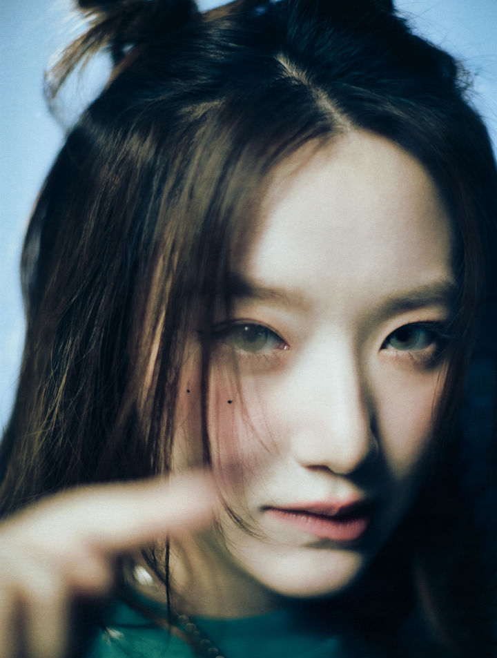 [서울=뉴시스] 그룹 '(여자)아이들' 멤버 슈화 콘셉트 포토. (사진= 큐브 엔터테인먼트 제공) 2023.09.29. photo@newsis.com *재판매 및 DB 금지